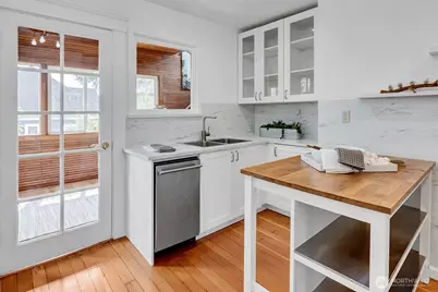 3003 NW 65th Street, Seattle, WA 98117 - Photo 9