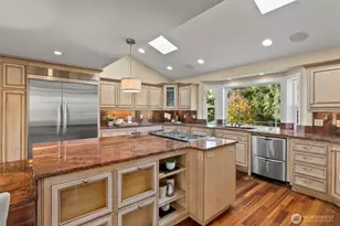 3725 Hollywood Dr NE, Olympia, WA 98516 - Photo 19