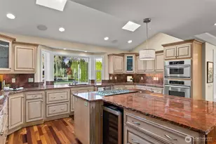 3725 Hollywood Dr NE, Olympia, WA 98516 - Photo 11