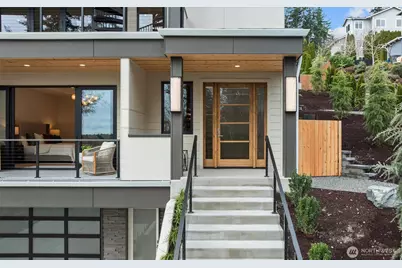 11921 90th Ave NE, Kirkland, WA 98034 - Photo 3