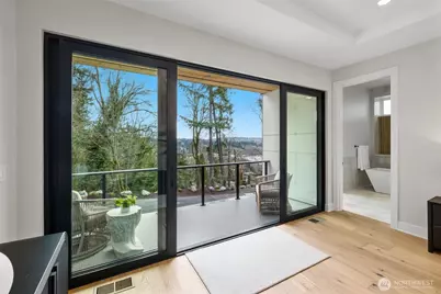 11921 90th Ave NE, Kirkland, WA 98034 - Photo 27