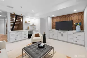 11921 90th Ave NE, Kirkland, WA 98034 - Photo 15