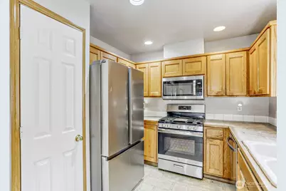 2012 147th Place SW, Lynnwood, WA 98087 - Photo 3