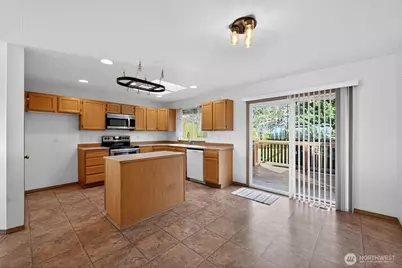 6101 71st Drive NE, Marysville, WA 98270 - Photo 5