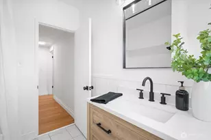 828 Hoyt Ave, Everett, WA 98201 - Photo 11