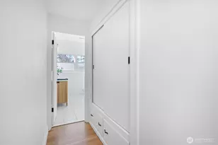 828 Hoyt Ave, Everett, WA 98201 - Photo 9