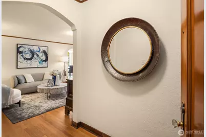 124 Warren Avenue N #302, Seattle, WA 98109 - Photo 3