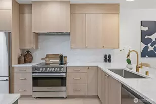 2010 Fairview Ave E, Seattle, WA 98102 - Photo 13