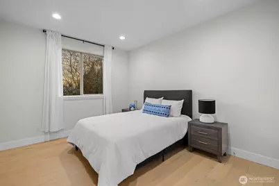 12301 NE 107th Street, Kirkland, WA 98033 - Photo 15