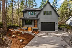 630 8th Ave, Fox Island, WA 98333 - Photo 1