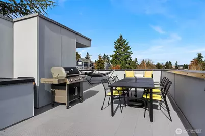 8606 Linden Avenue N, Seattle, WA 98103 - Photo 33