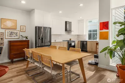 8606 Linden Avenue N, Seattle, WA 98103 - Photo 7