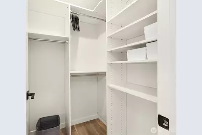 8606 Linden Avenue N, Seattle, WA 98103 - Photo 17