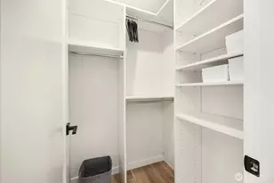 8606 Linden Ave N, Seattle, WA 98103 - Photo 17