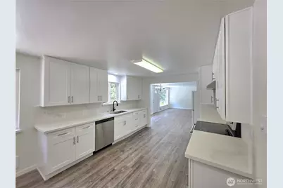 7111 Meadowdale Beach Road, Edmonds, WA 98026 - Photo 3