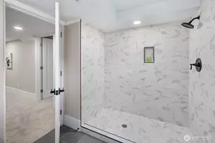 2734 Sunset Dr W, University Place, WA 98466 - Photo 27