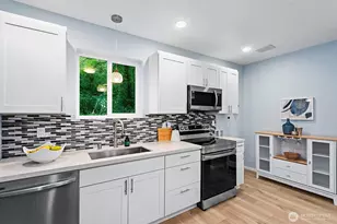 3265 31st Ave SW, Seattle, WA 98126 - Photo 9