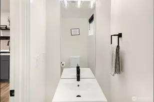 820 B S Rose St, Seattle, WA 98108 - Photo 9