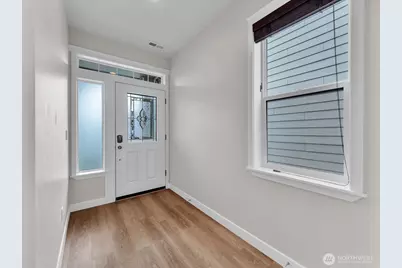 109 161st Place SE, Bothell, WA 98012 - Photo 3