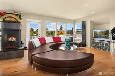 1320 N 38 Street, Renton, WA 98056 - Photo 5