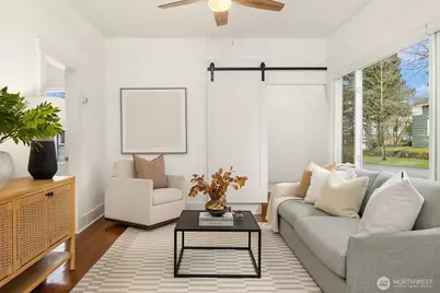 516 W Howe Street, Seattle, WA 98119 - Photo 11