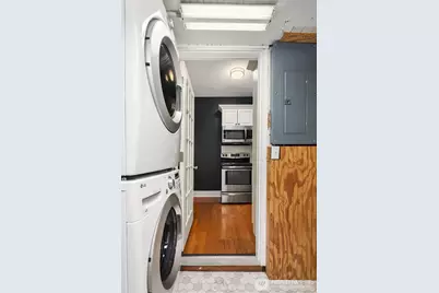 516 W Howe Street, Seattle, WA 98119 - Photo 19