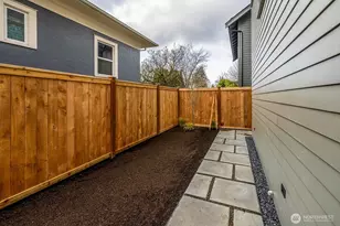 8321 25th Ave NW, Seattle, WA 98117 - Photo 27