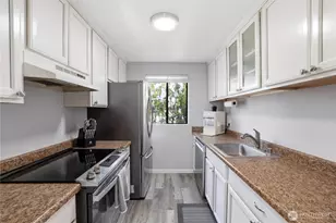 1812 SW 318th Pl, Federal Way, WA 98023 - Photo 9