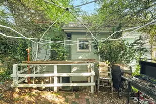 341 NE 51st St, Seattle, WA 98105 - Photo 25