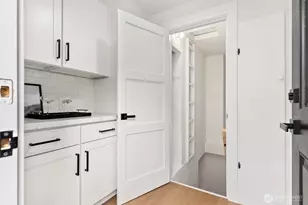 8535 16th Ave NW, Seattle, WA 98117 - Photo 15