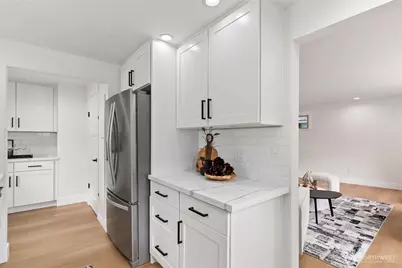 8535 16th Avenue NW, Seattle, WA 98117 - Photo 11