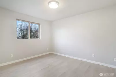 122 S Baker Street, Mount Vernon, WA 98273 - Photo 9