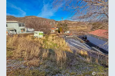 1111 Tbd Seaton Street, Grand Coulee, WA 99133 - Photo 3