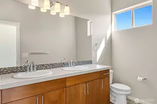 315 Chelan Ave NE, Renton, WA 98059 - Photo 23