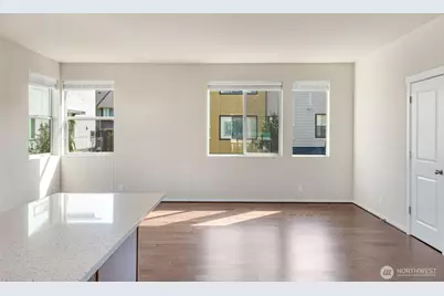 315 Chelan Avenue NE, Renton, WA 98059 - Photo 17