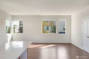 315 Chelan Ave NE, Renton, WA 98059 - Photo 17