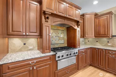 16308 Simonds Road NE, Kenmore, WA 98028 - Photo 15