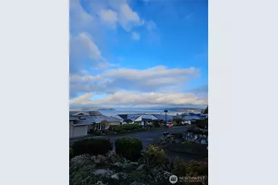 61 Leschi Drive SW, Steilacoom, WA 98388 - Photo 3