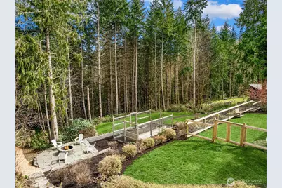 9581 NE Sigrids Court, Bainbridge Island, WA 98110 - Photo 37