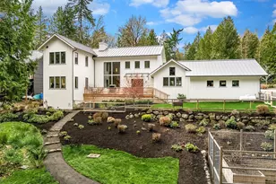 9581 NE Sigrids Ct, Bainbridge Island, WA 98110 - Photo 5