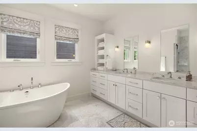 9581 NE Sigrids Court, Bainbridge Island, WA 98110 - Photo 23
