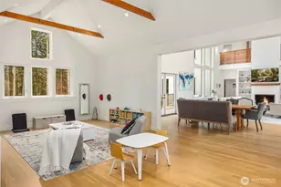 9581 NE Sigrids Ct, Bainbridge Island, WA 98110 - Photo 15