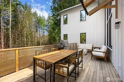 9581 NE Sigrids Court, Bainbridge Island, WA 98110 - Photo 31