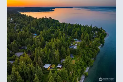 7268 Madrona Drive NE, Bainbridge Island, WA 98110 - Photo 39