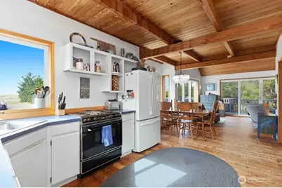 10911 Pacific Way, Long Beach, WA 98631 - Photo 9