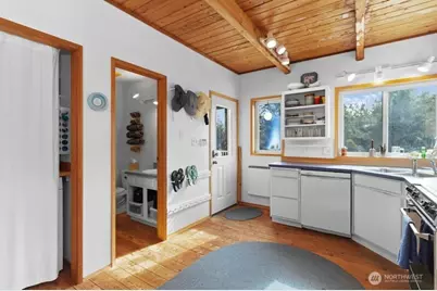 10911 Pacific Way, Long Beach, WA 98631 - Photo 5