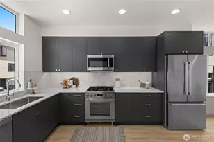 8335 A 12th Ave NW, Seattle, WA 98117 - Photo 9