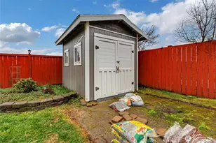 16566 Rainier View Dr SE, Yelm, WA 98597 - Photo 23