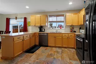 16566 Rainier View Dr SE, Yelm, WA 98597 - Photo 13