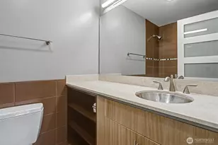 500 5th Ave W, Seattle, WA 98119 - Photo 9